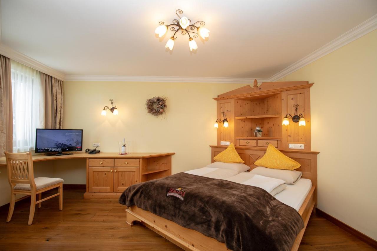 Alpenresidenz Trisanna Bed & Breakfast Ischgl Ngoại thất bức ảnh