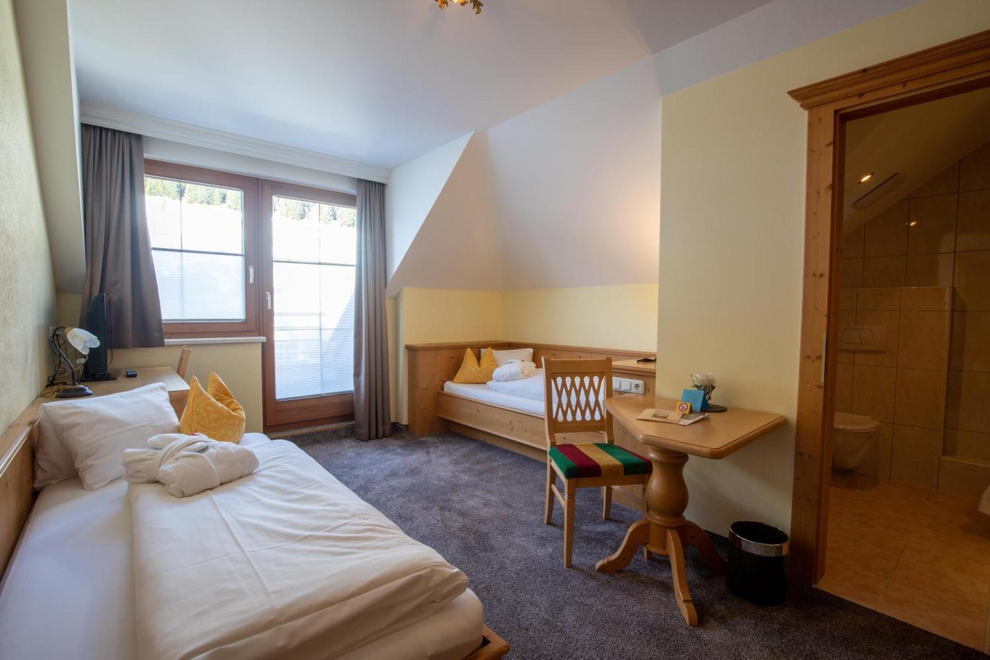Alpenresidenz Trisanna Bed & Breakfast Ischgl Ngoại thất bức ảnh